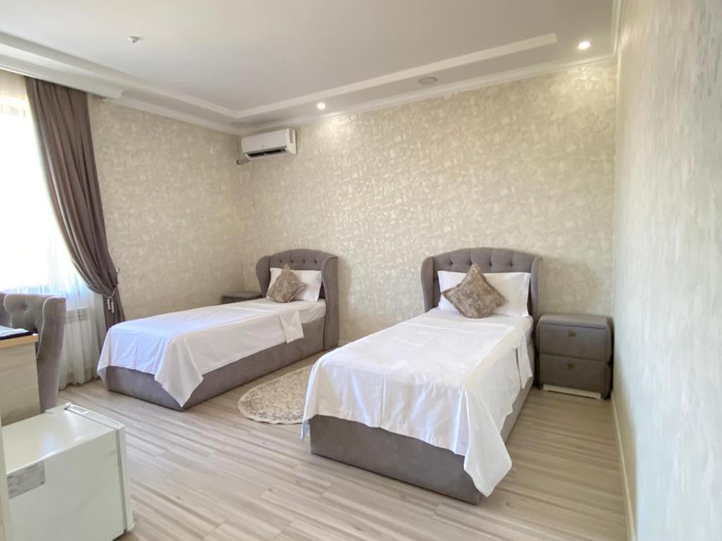 Comfort Hotel Turkistan Extérieur photo